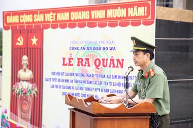 CÔNG AN XÃ ĐĂK RƠ WA RA QUÂN TẤN CÔNG, TRẤN ÁP TỘI PHẠM